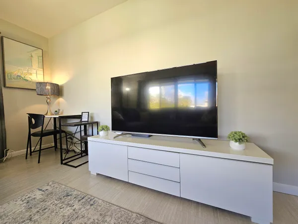 $2,200 | 3204 Southeast 11th Street, Unit 106, Pompano Beach, FL 33062