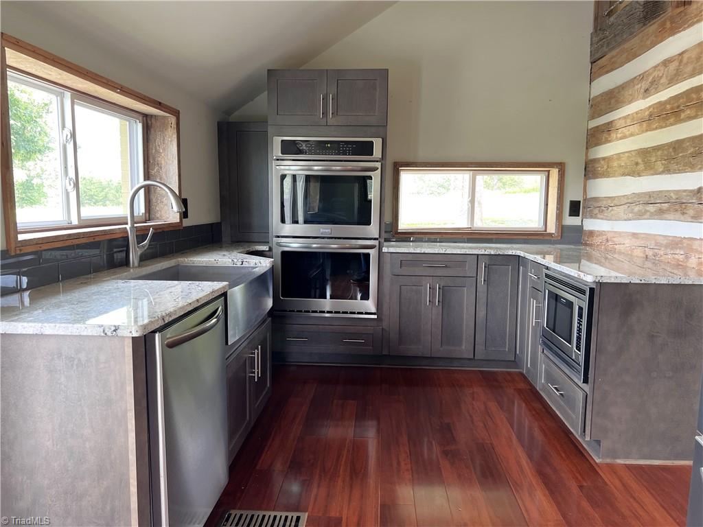 328 Tobacco Road Madison, NC 27025 - Photo 9 of 45 Gallery Image 9