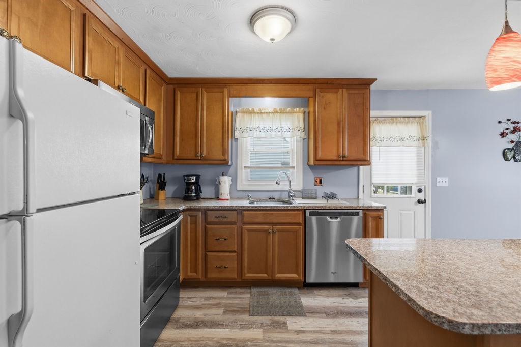 117 Fales Road Bristol, RI 02809 - Photo 28 of 42