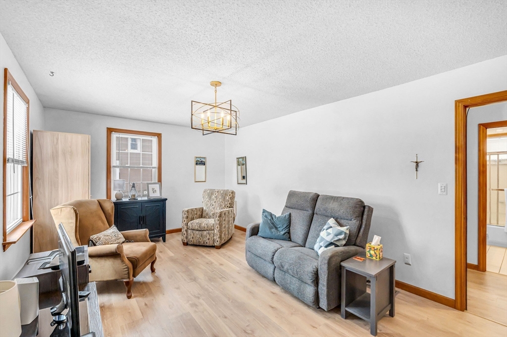 365 Maple Road Longmeadow, MA 01106 - Photo 4 of 32 a living room with furniture