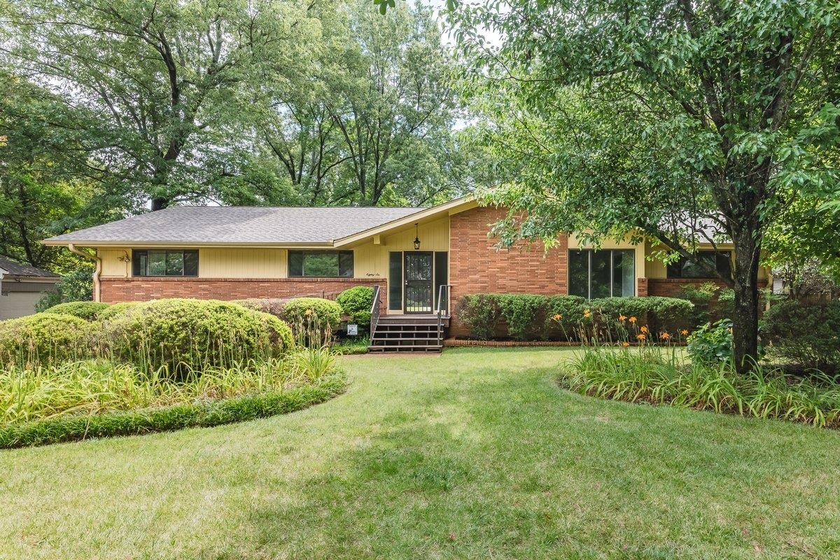 86 Poinciana Road Memphis, TN 38120 - Photo 1 of 25 Gallery Image 1