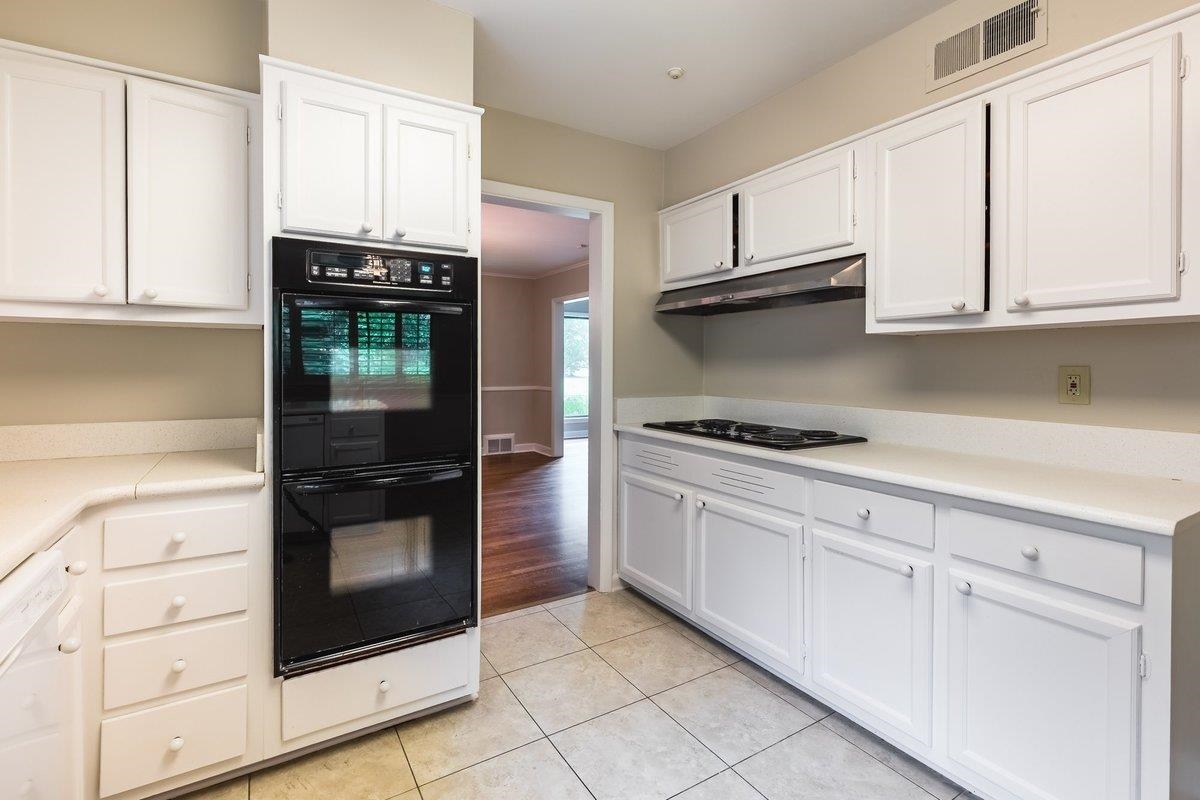 86 Poinciana Road Memphis, TN 38120 - Photo 9 of 25 Gallery Image 9