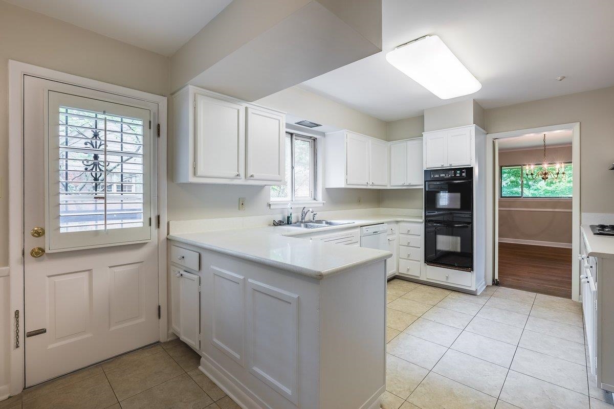 86 Poinciana Road Memphis, TN 38120 - Photo 10 of 25 Gallery Image 10