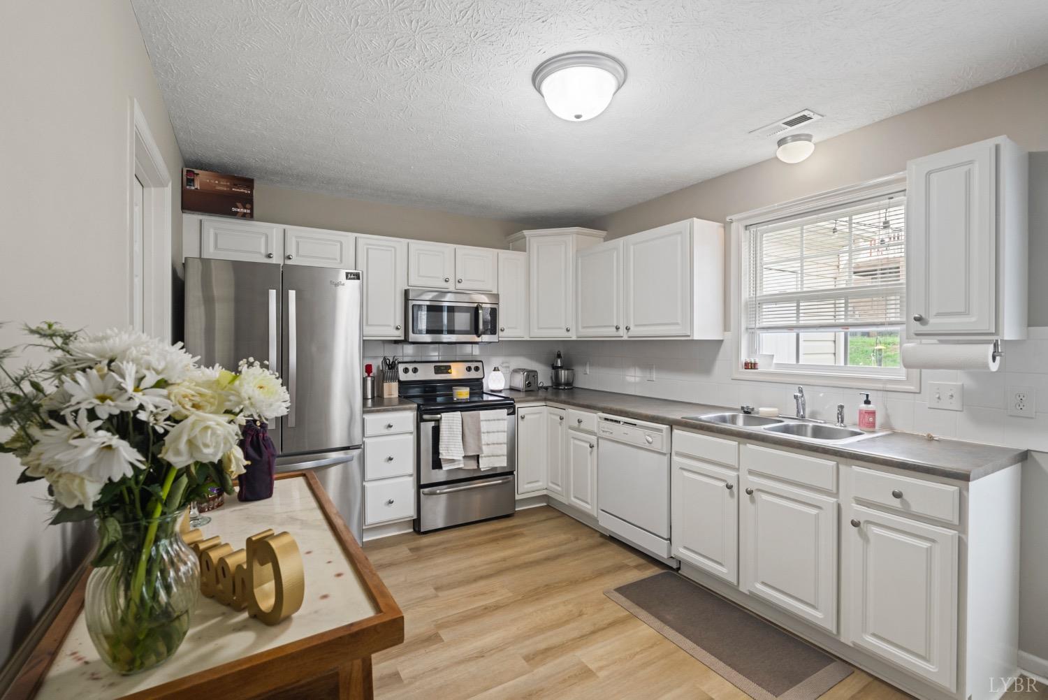 1232 Blue Ridge View Circle Forest, VA 24551 - Photo 13 of 33 Gallery Image 13