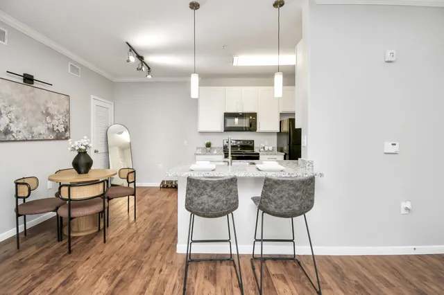 $1,187 | 6777 Sommerall Drive, Unit 1322, Houston, TX 77084