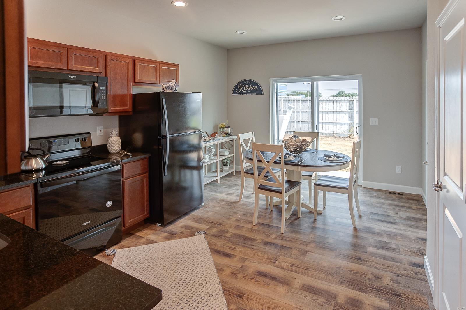 205 Pacific Drive, Unit E O'Fallon, IL 62269 - Photo 13 of 33