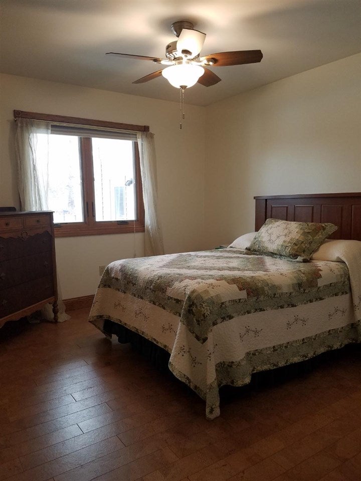 1115 Prairie Du Chien Road Iowa City, IA 52245 - Photo 23 of 46 Gallery Image 23