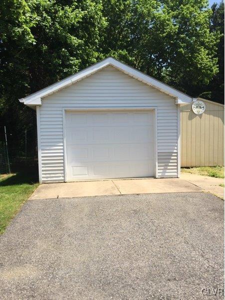 1653 Pleasant View Road Bethlehem, PA 18015 - Photo 16 of 18 Gallery Image 16
