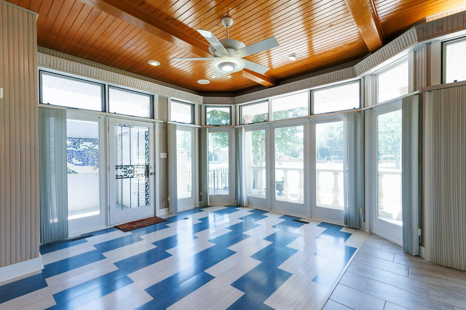 4603 94th Street Lubbock, TX 79424 - Photo 23 of 46 a view of an entryway
