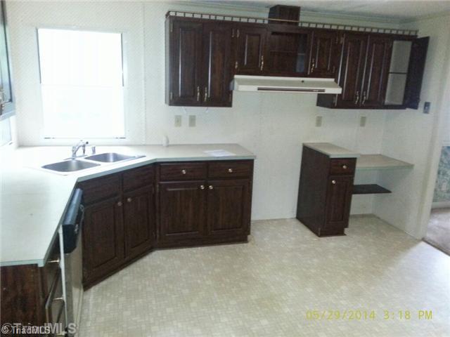8820 Circle Drive Rural Hall, NC 27045 - Photo 4 of 9 Kitchen.