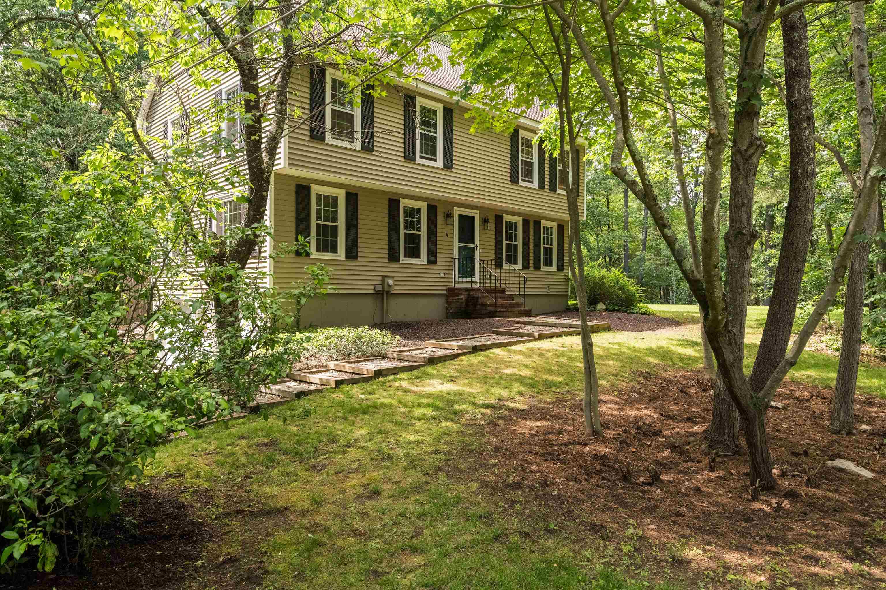 4 Owl Road Londonderry, NH 03053 - Photo 1 of 39