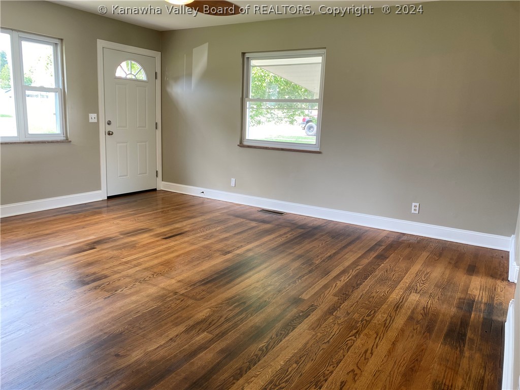 112 Pfost Avenue Ripley, WV 25271 - Photo 4 of 29 Gallery Image 4