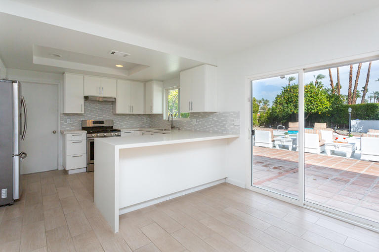 37190 Palmdale Road Rancho Mirage, CA 92270 - Photo 12 of 35 37190PalmdaleRd_MLS-68