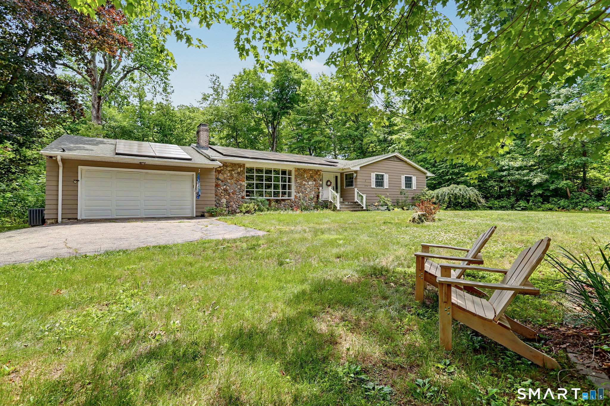 215 Hillfield Road Hamden, CT 06518 - Photo 2 of 36