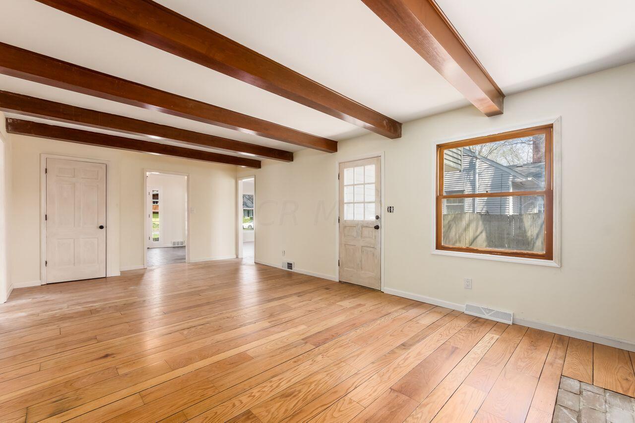 2335 Dorset Road Columbus, OH 43221 - Photo 8 of 46 Gallery Image 8