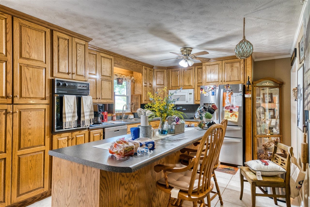 2289 Montgomery Road Auburn, KY 42206 - Photo 4 of 41 Gallery Image 4