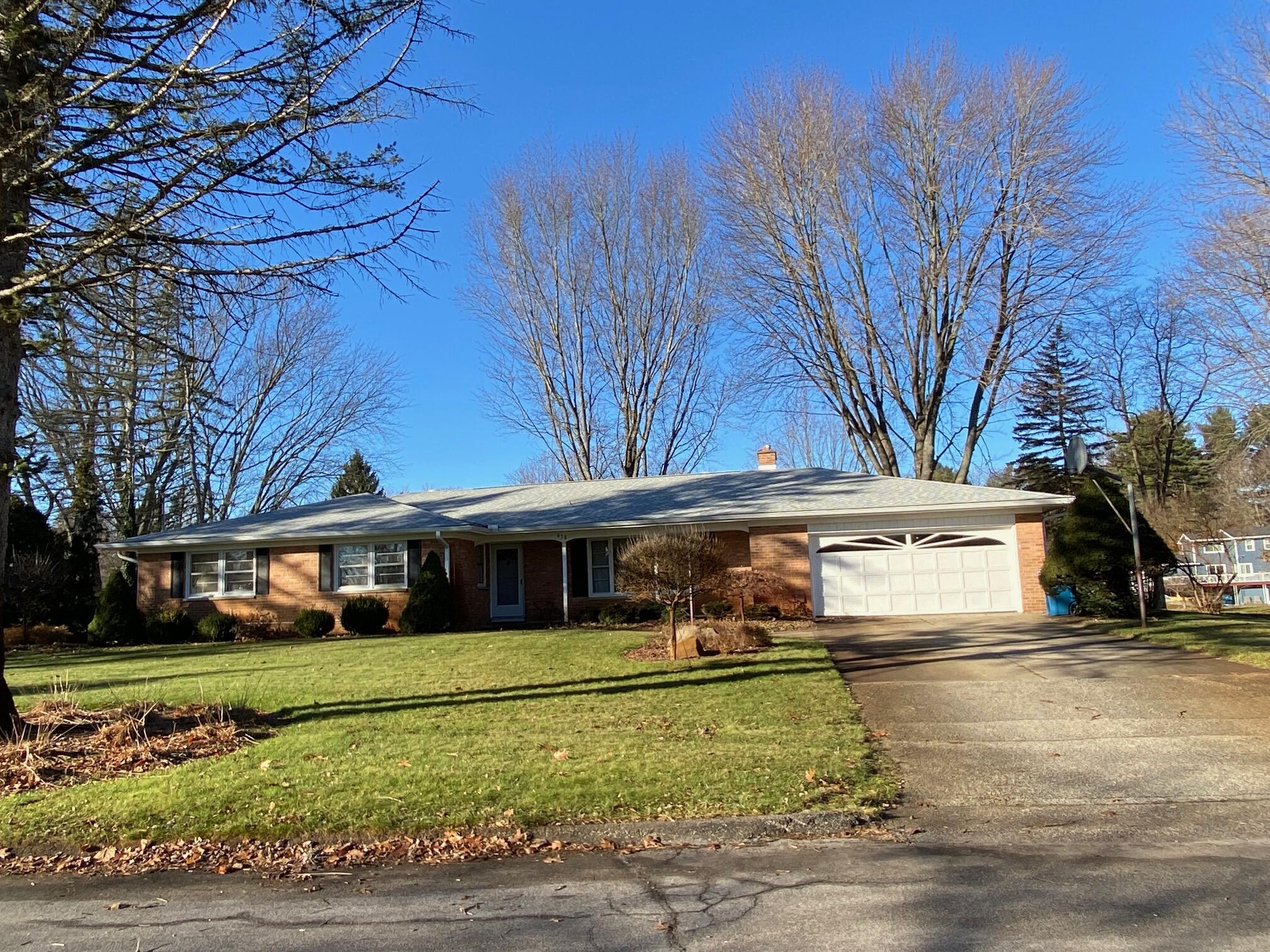 658 East Minges Road Battle Creek, MI 49015 - Photo 1 of 1 IMG_0554