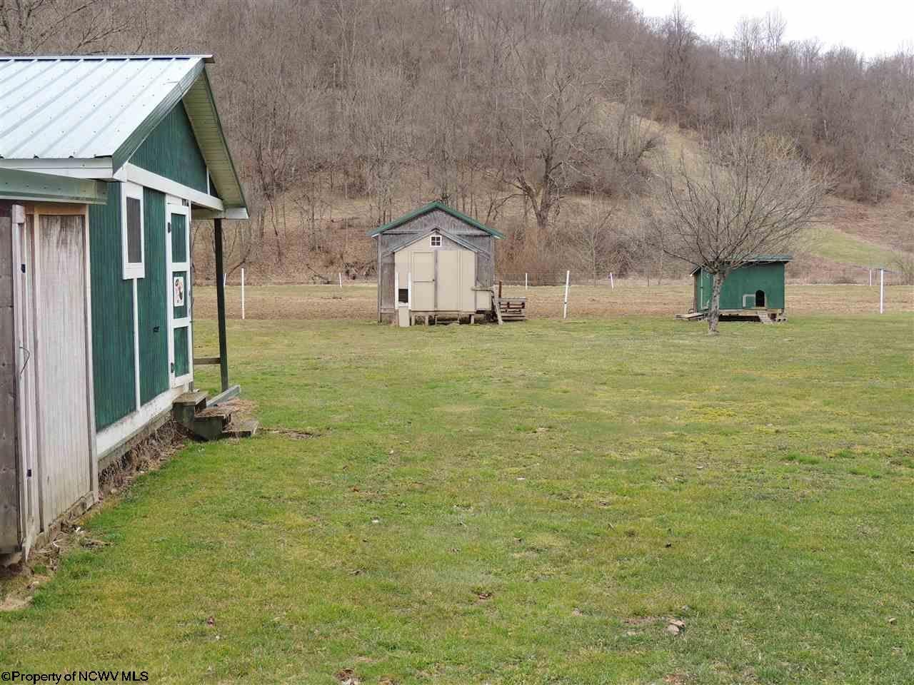 4390 Daybrook Road Fairview, WV 26570 - Photo 4 of 21 Gallery Image 4