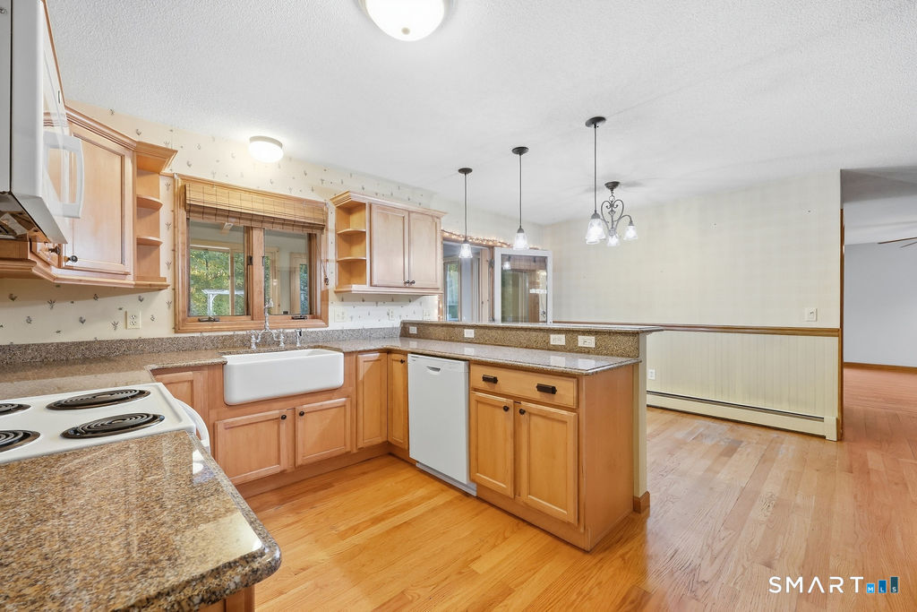435 Old Slocum Road Hebron, CT 06231 - Photo 10 of 38 Gallery Image 10