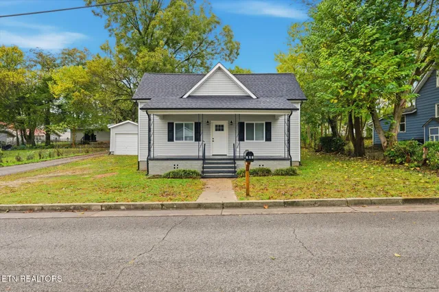 $339,900 | 707 Wright Street, Sweetwater, TN 37874