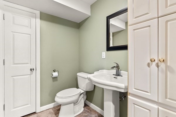 83 Lake Attitash Road Amesbury, MA 01913 - Photo 13 of 21 Gallery Image 13