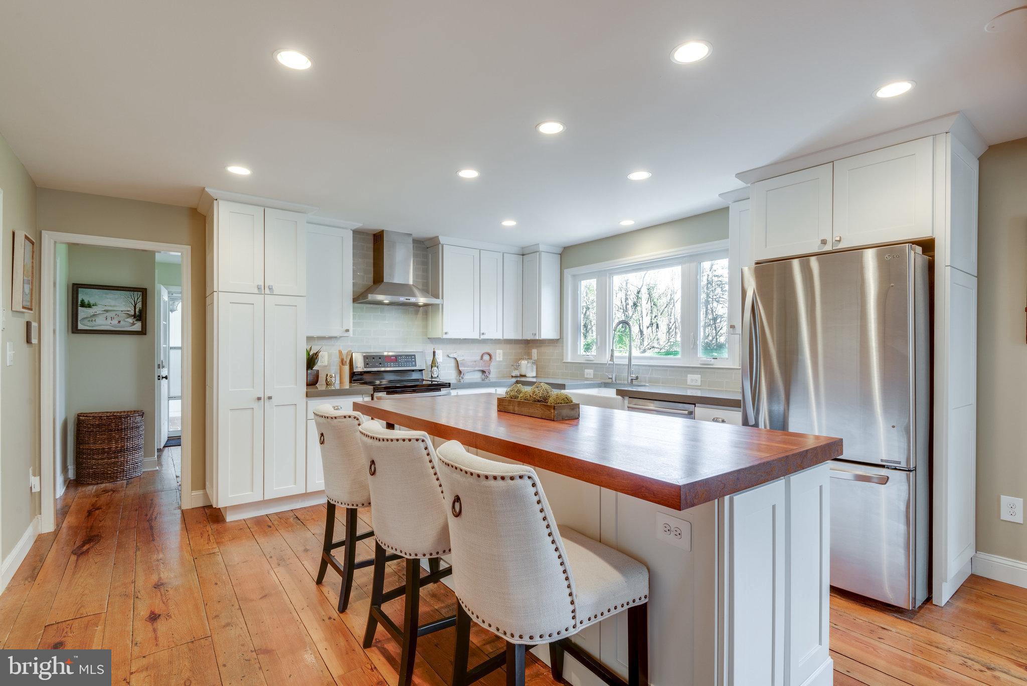 17890 Dry Mill Road Leesburg, VA 20175 - Photo 30 of 73 The gorgeous wood floors are original.