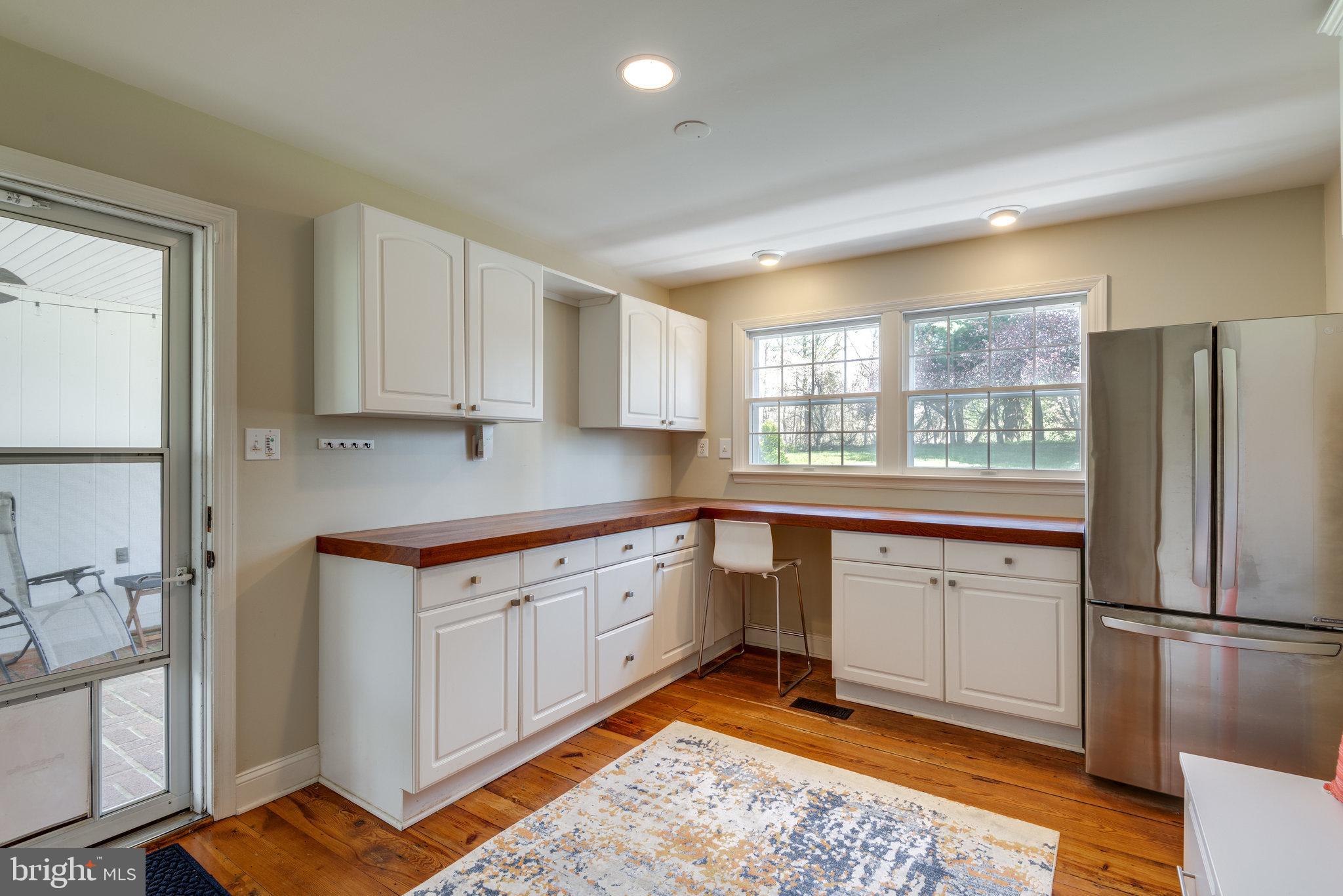 17890 Dry Mill Road Leesburg, VA 20175 - Photo 37 of 73 The mudroom off the breezeway & kitchen