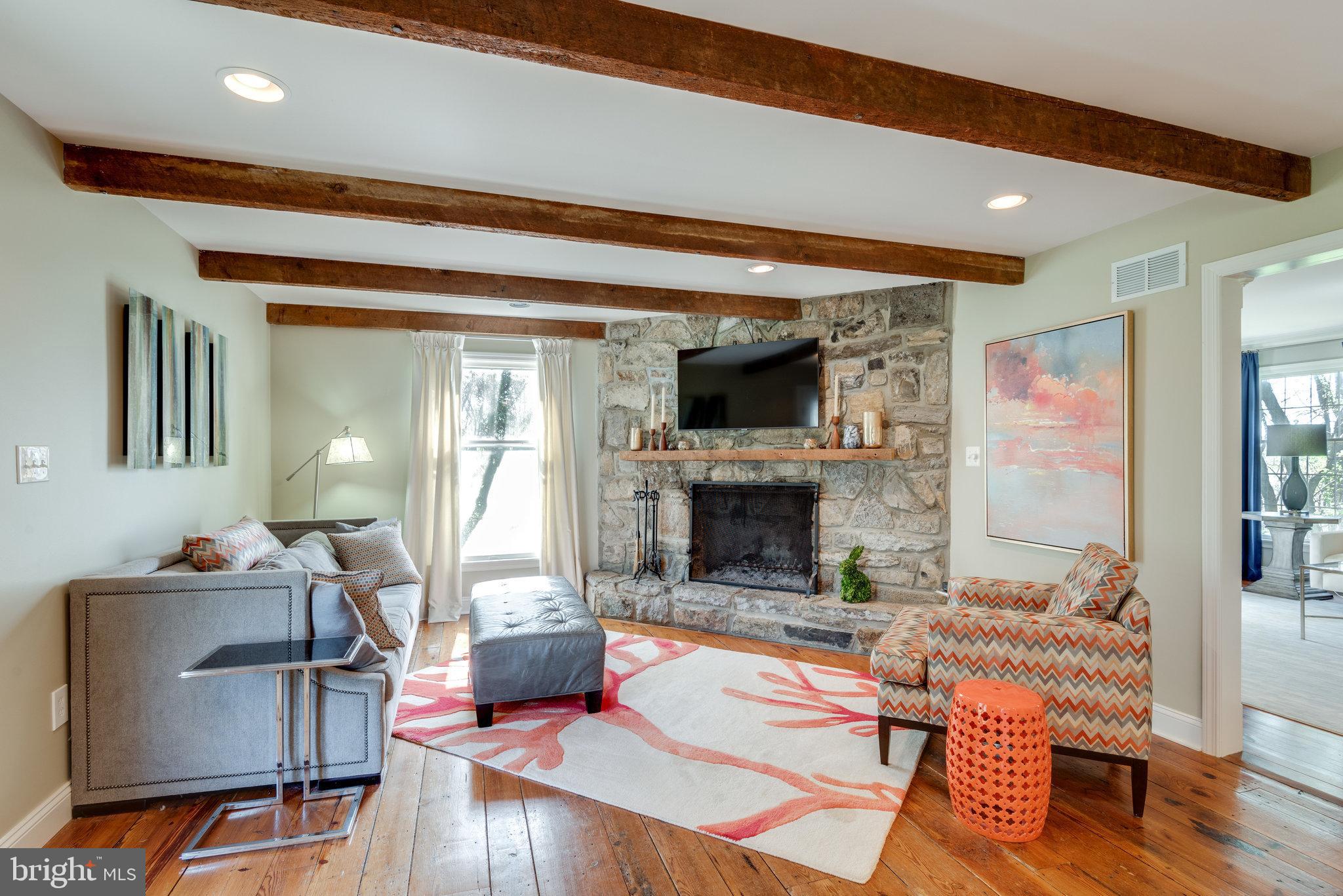 17890 Dry Mill Road Leesburg, VA 20175 - Photo 40 of 73 The family room off the kitchen.