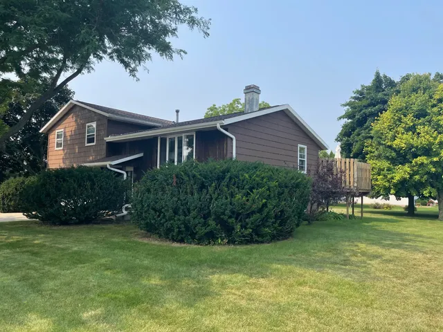 $275,000 | 230 Harvest Court, Manitowoc, WI 54220