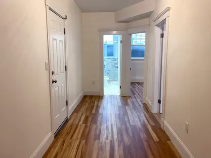 $4,175 | 15 Thatcher Street, Unit B, Brookline, MA 02446