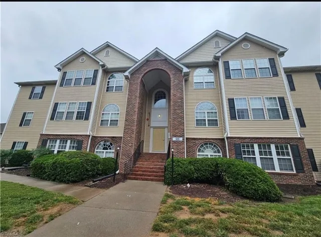 $1,600 | 223 Ivy Circle, Advance, NC 27006