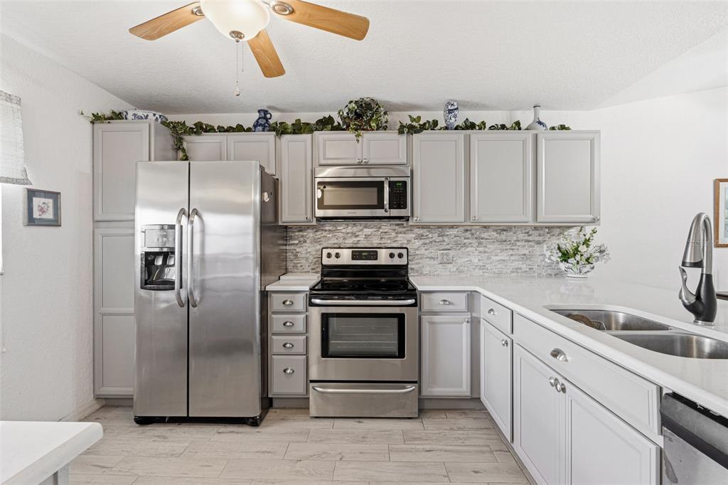 175 Kings Highway, Unit 437 Punta Gorda, FL 33983 - Photo 5 of 35