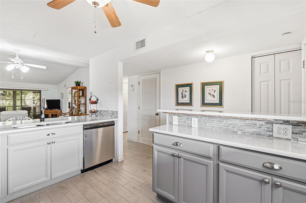 175 Kings Highway, Unit 437 Punta Gorda, FL 33983 - Photo 9 of 35