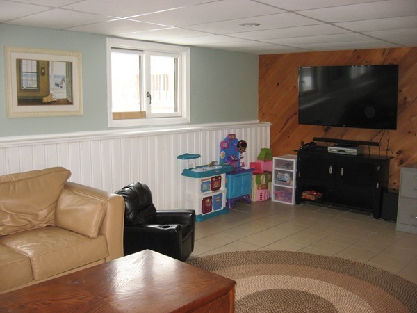 109 Millbury Road Oxford, MA 01540 - Photo 16 of 24 Gallery Image 16