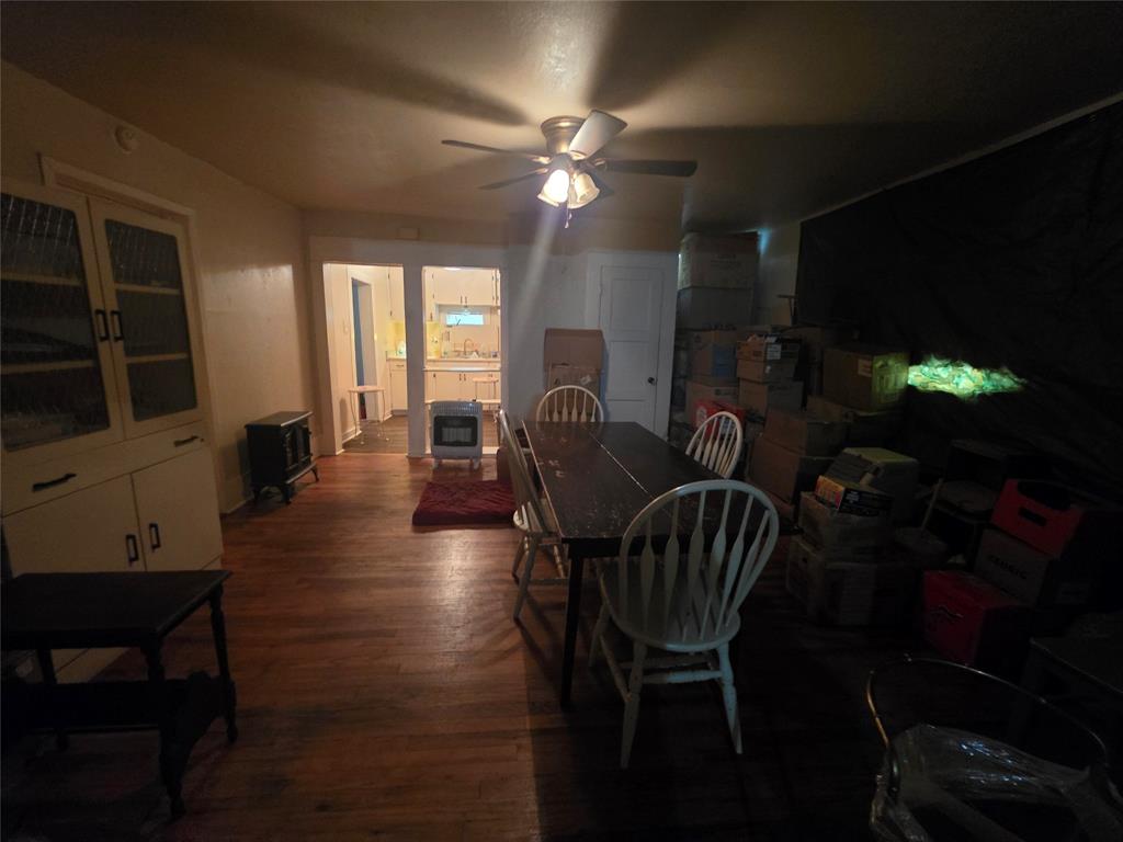 401 West Wilson Street Cleburne, TX 76033 - Photo 13 of 17
