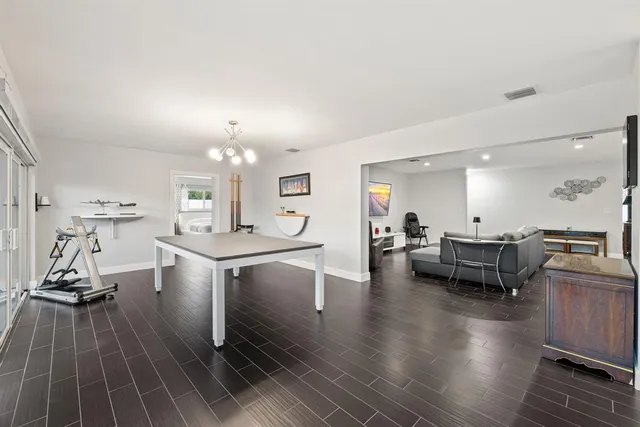 $1,800,000 | 2409 Northeast 37th Street, Fort Lauderdale, FL 33308