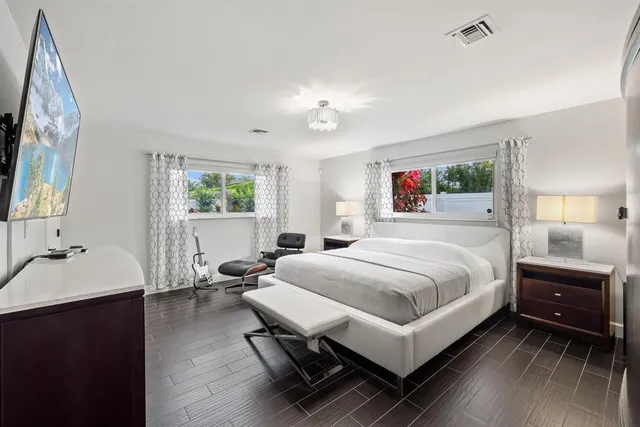 $1,800,000 | 2409 Northeast 37th Street, Fort Lauderdale, FL 33308