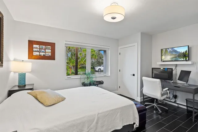 $1,800,000 | 2409 Northeast 37th Street, Fort Lauderdale, FL 33308