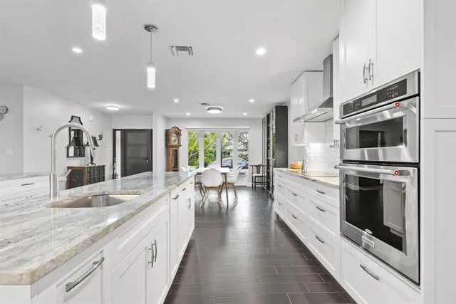 $1,800,000 | 2409 Northeast 37th Street, Fort Lauderdale, FL 33308