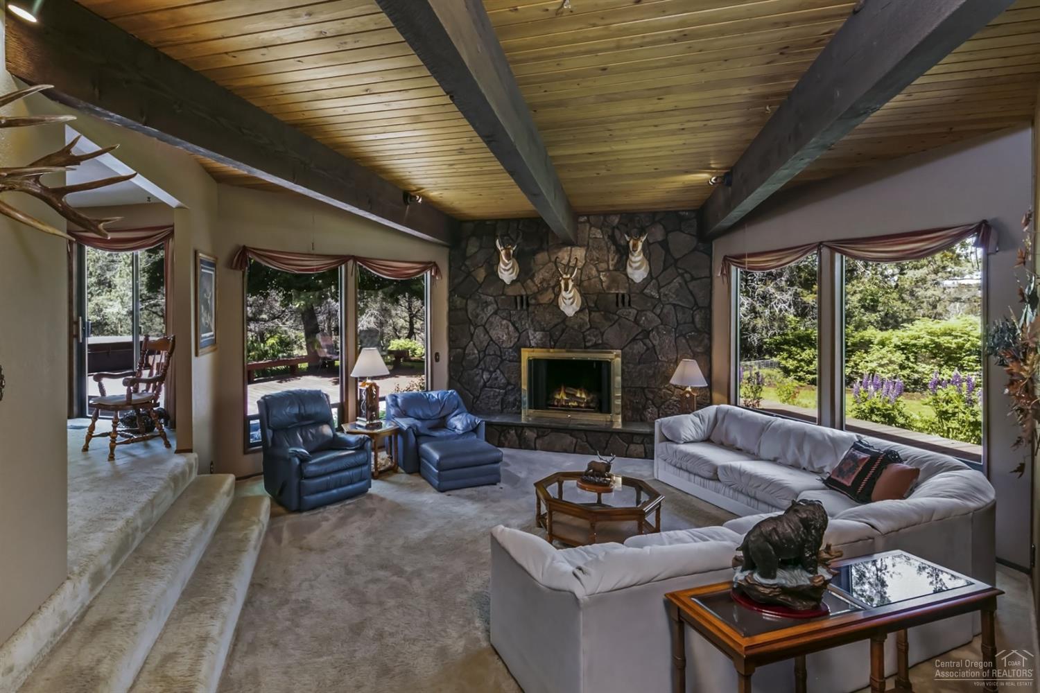 19435 Dayton Road Bend, OR 97703 - Photo 8 of 25 Gallery Image 8