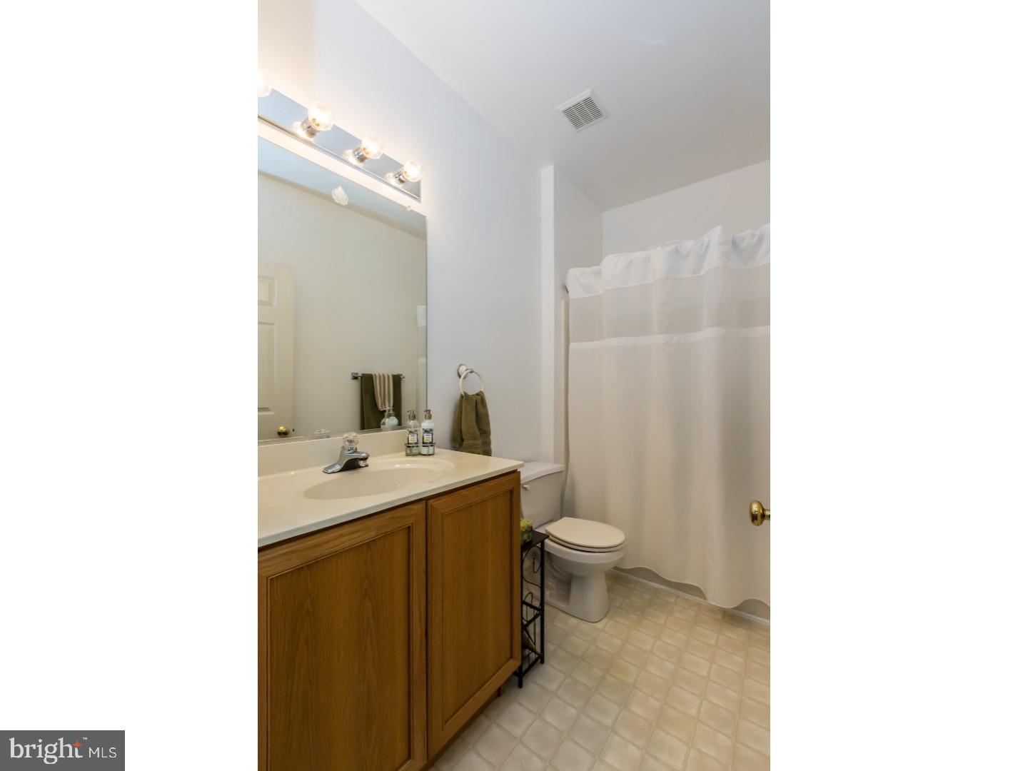 190 Milbury Road Coatesville, PA 19320 - Photo 14 of 20 Bathroom