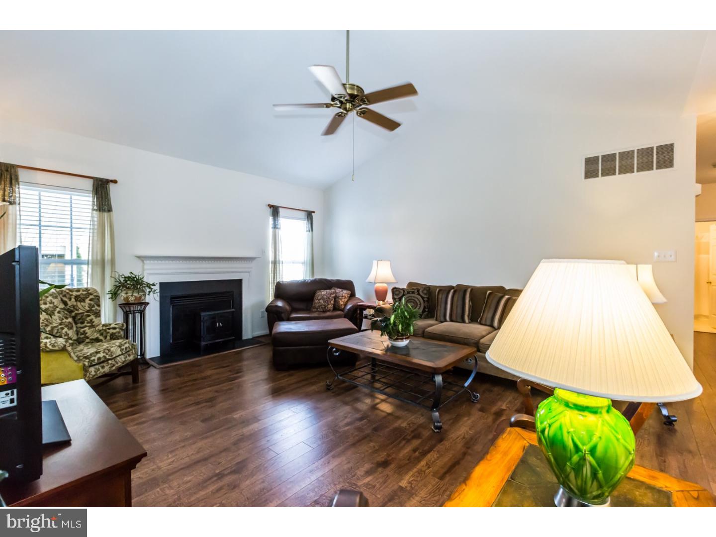 190 Milbury Road Coatesville, PA 19320 - Photo 3 of 20 Great Room