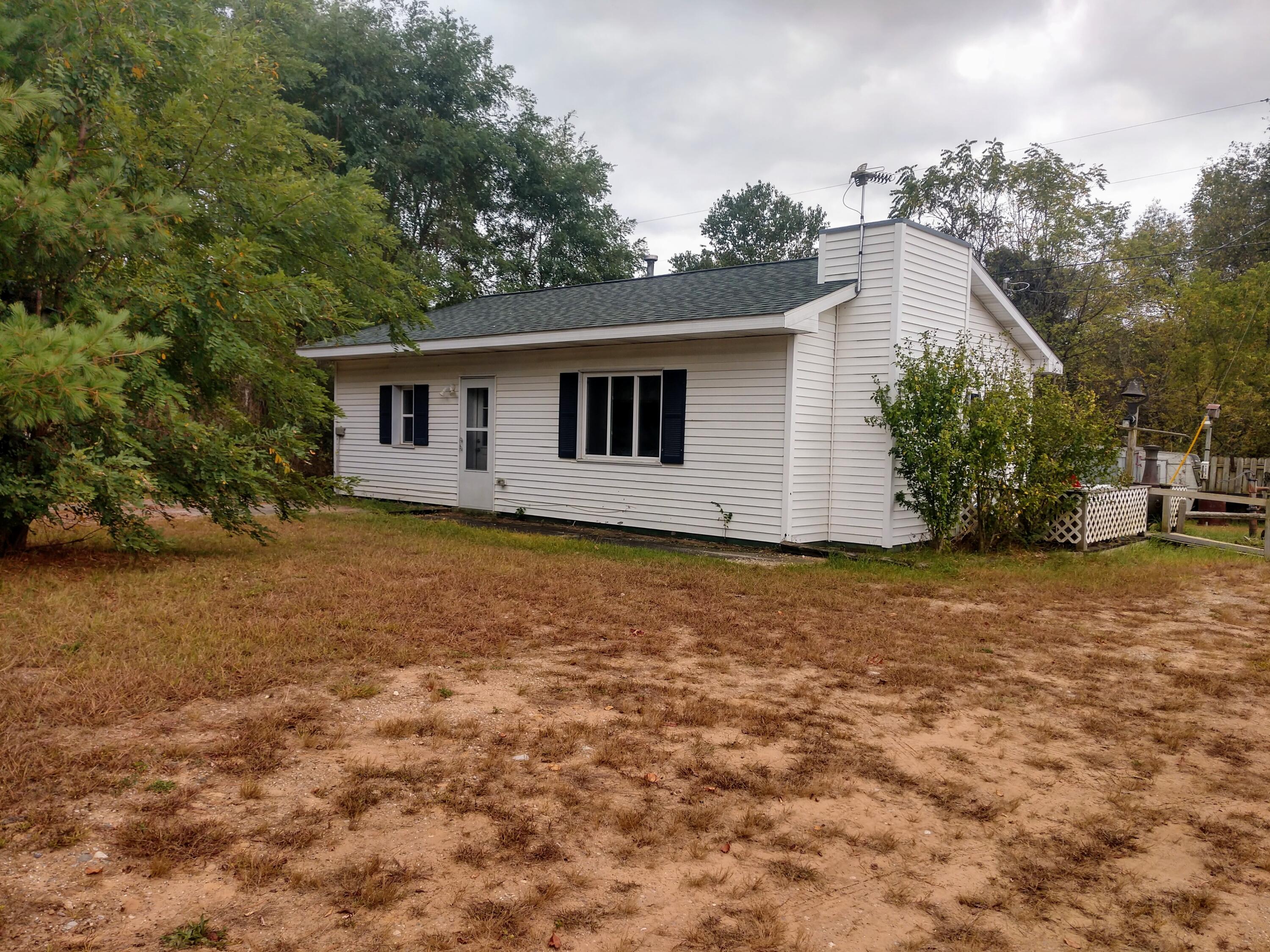 10146 McKenna Road Hubbardston, MI 48845 - Photo 1 of 9 IMG_20240923_141053589_HDR