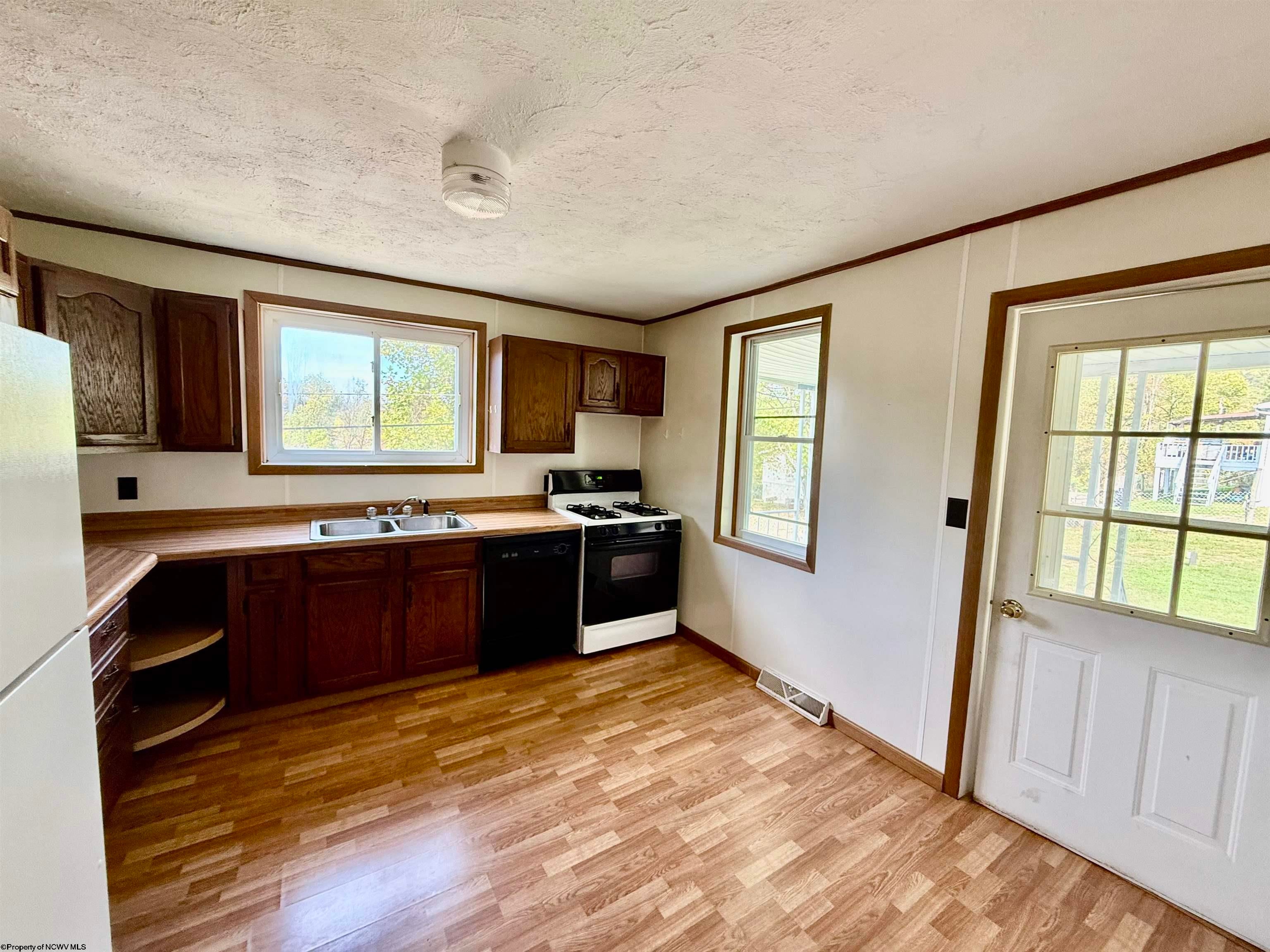 96 Chickerell Street Bridgeport, WV 26330 - Photo 13 of 37 Gallery Image 13