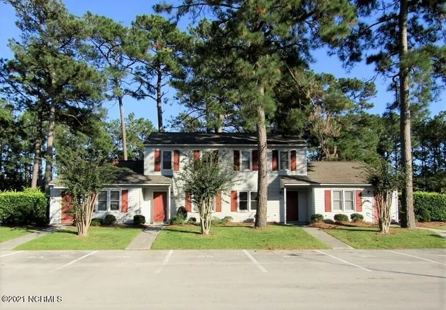 $1,250 | 9 Portwest Townhouses Drive, Unit B, Swansboro, NC 28584