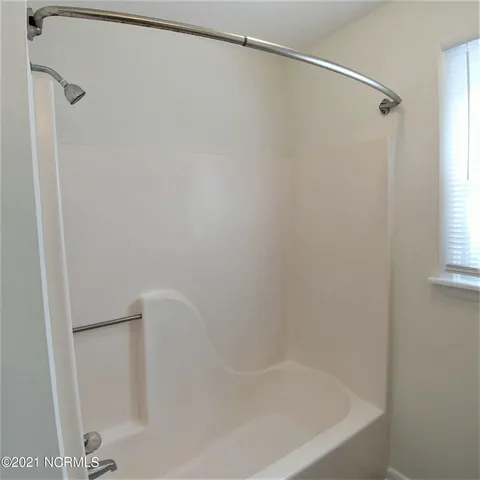 $1,250 | 9 Portwest Townhouses Drive, Unit B, Swansboro, NC 28584