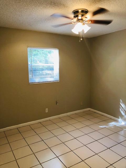 908 Cheyenne Street Jupiter, FL 33458 - Photo 9 of 13 IMG_5078