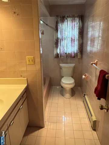 $739,900 | 1 Gray Terrace, Woodland Park, NJ 07424