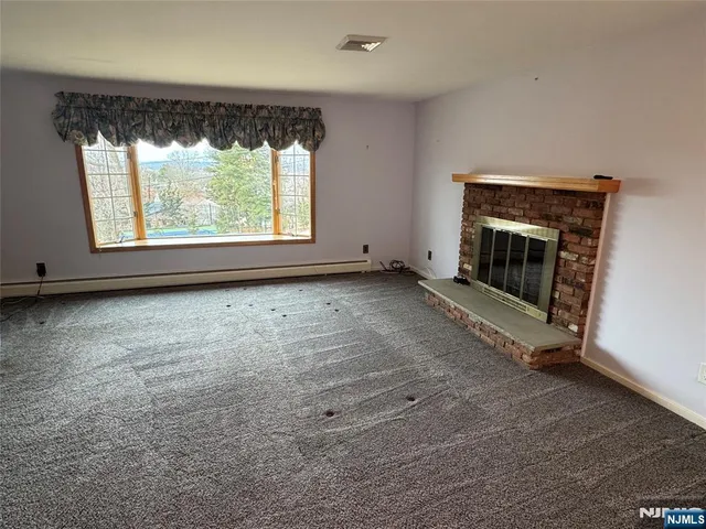 $739,900 | 1 Gray Terrace, Woodland Park, NJ 07424