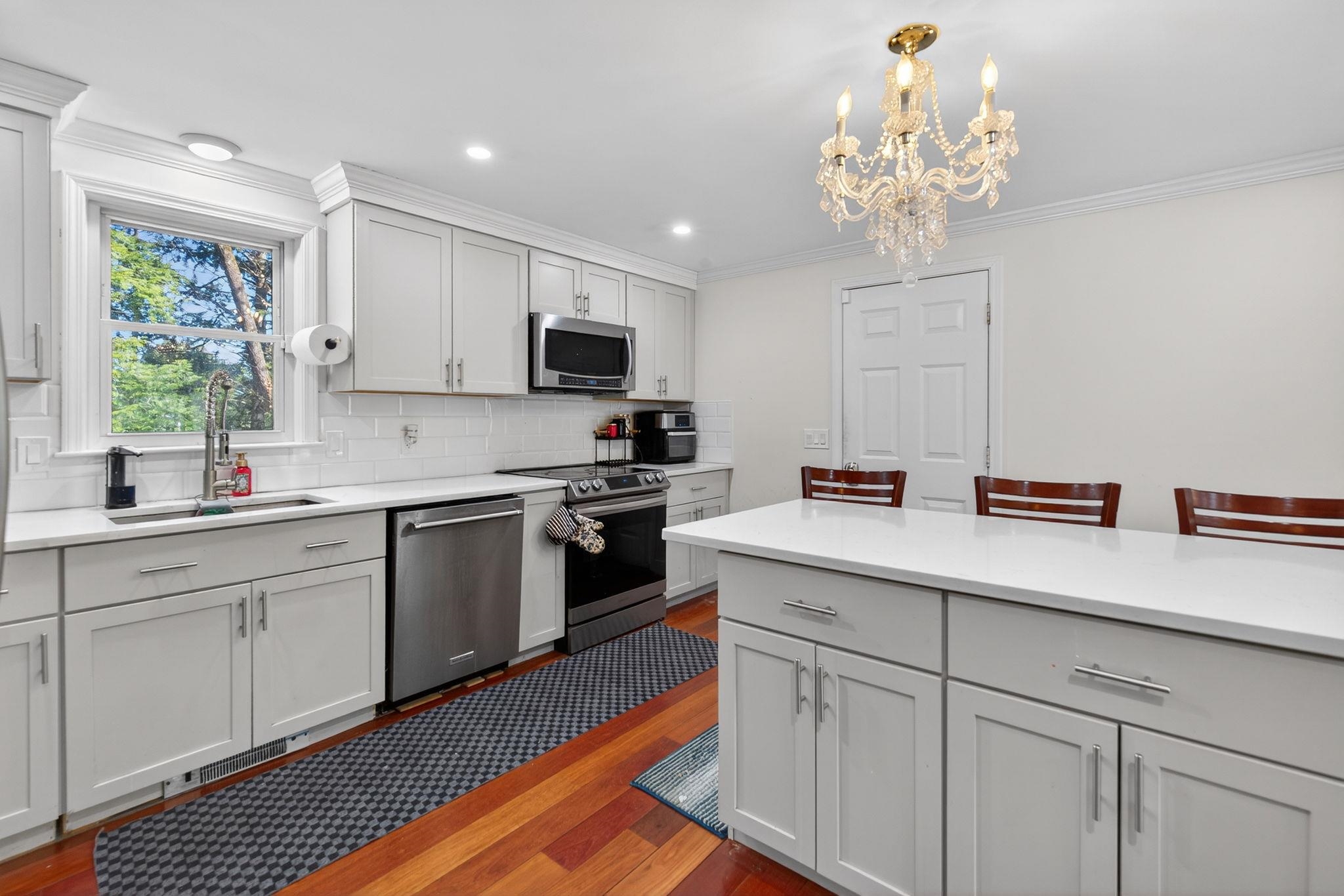 48 Nottingham Circle Lebanon, NH 03766 - Photo 7 of 55